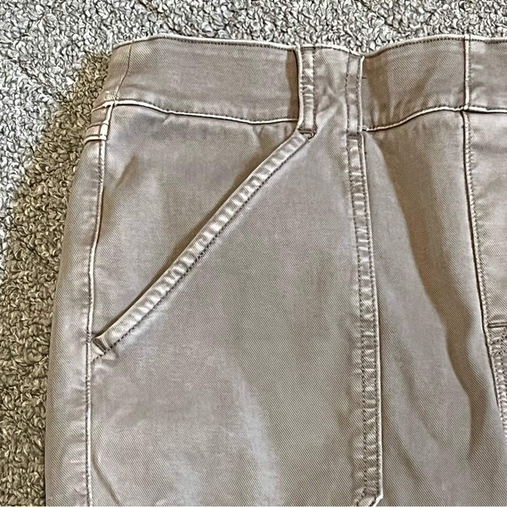 Spanx Cargo Jeans Womens Medium Green Pull On Pockets Stretch Shaping - Picture 4 of 10